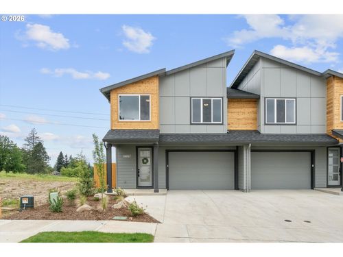 16017 Barlow Trail Ln, Oregon City, OR, 97045-8333 | Card Image