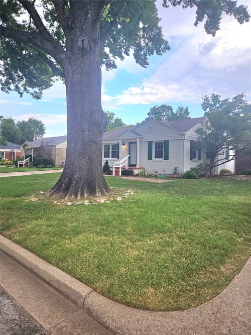 137 E 35th St, Tulsa, OK, 74105-2507 | Card Image