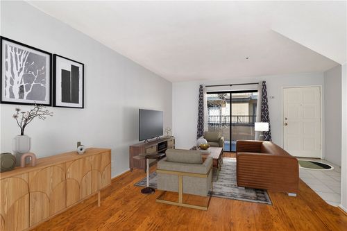 unit-l-1814 8th Ave, Monrovia, CA, 91016-4396 | Card Image