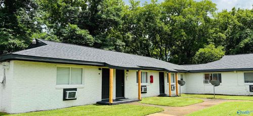 4105 Broyles Ave Sw, Huntsville, AL, 35805-6057 | Card Image