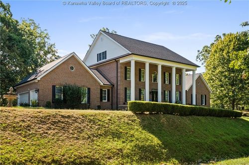 225 Brooke Ln, Nitro, WV, 25143-1786 | Card Image