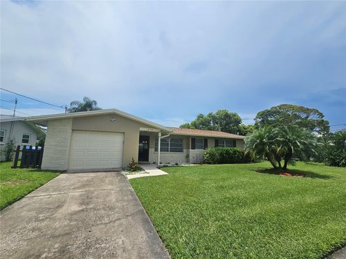 672 Gershwin Dr, LARGO, FL, 33771-1511 | Card Image