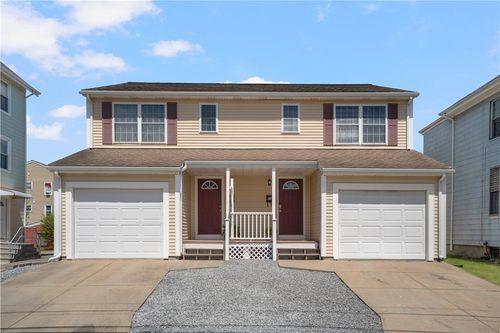 65 Henry St, Central Falls, RI, 02863-2009 | Card Image