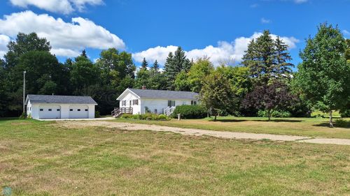 9533 County 45, Langdon, ND, 58249 | Card Image