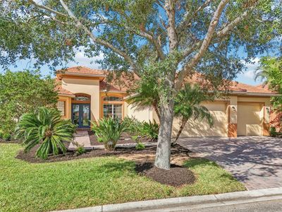 517 Milano Road, House other with 3 bedrooms, 2 bathrooms and null parking in Poinciana FL | Image 1