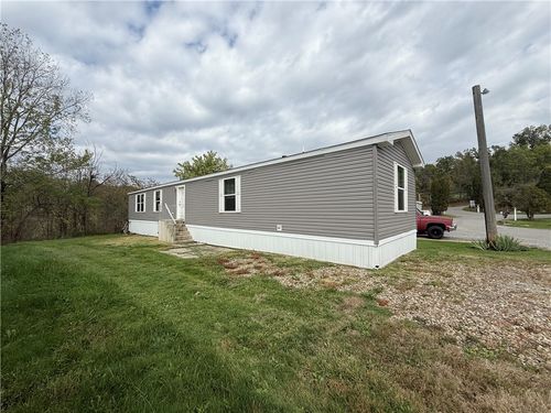 108 Mathew Dr, Harmony, PA, 16037-9506 | Card Image