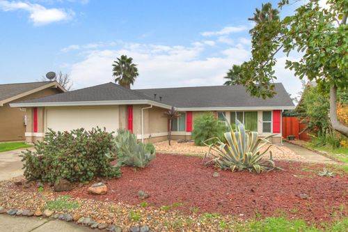 4950 Timbercreek Way, Sacramento, CA, 95841-2261 | Card Image