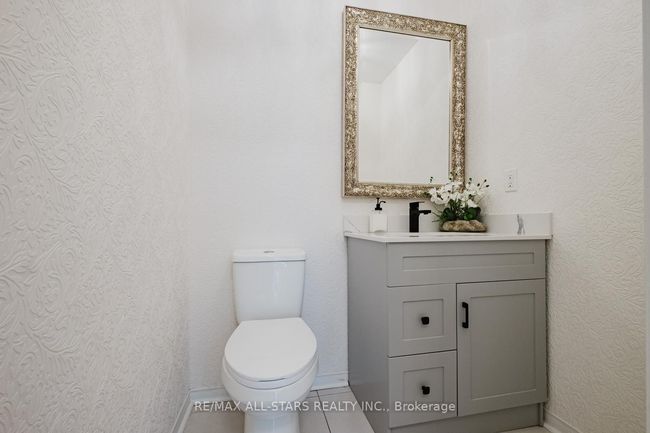 19 Coronet St, House other with 4 bedrooms, 4 bathrooms and 4 parking in Stouffville ON | Image 6