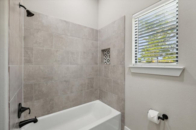 328 Brandon Way, House other with 5 bedrooms, 3 bathrooms and null parking in Pottsboro TX | Image 32