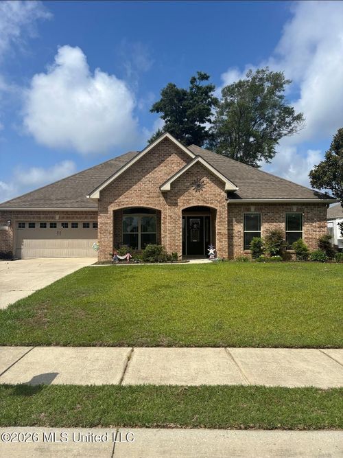13103 Hawthorn Dr, Biloxi, MS, 39532-8380 | Card Image