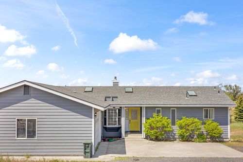 1130 Ne Lower Dr, Madras, OR, 97741-9053 | Card Image