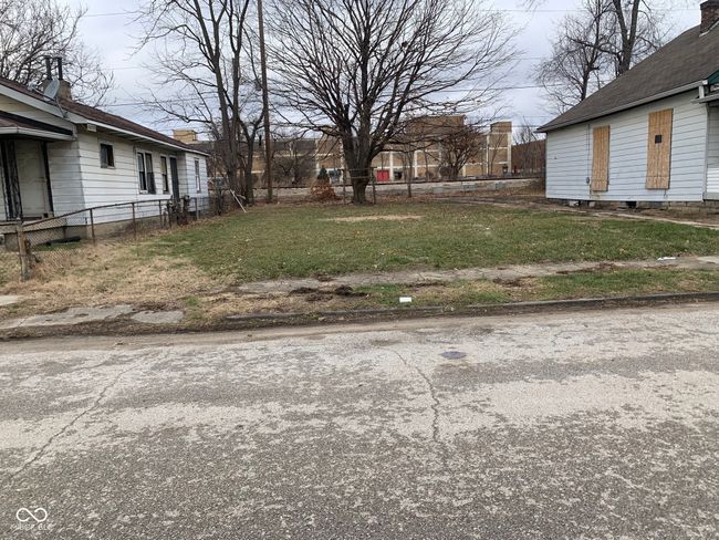 1924 E Maryland St, House other with 2 bedrooms, 1 bathrooms and null parking in Indianapolis IN | Image 4