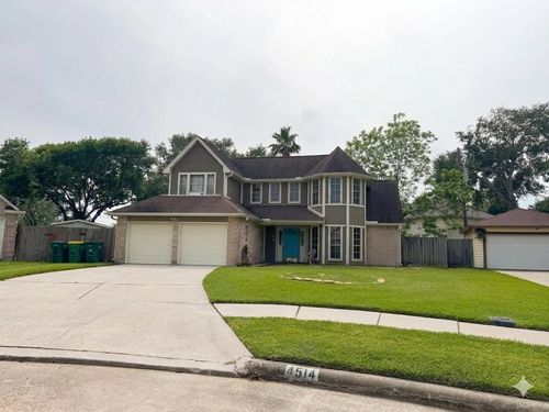 4514 Beechcraft St, Seabrook, TX, 77586-2561 | Card Image