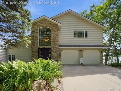 14478 Bouchner Dr, Linden, MI, 48451-9709 | Card Image
