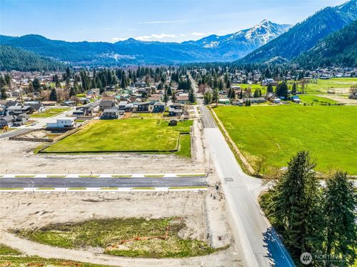 102 Alpenglow Dr, Leavenworth, WA, 98826 | Card Image