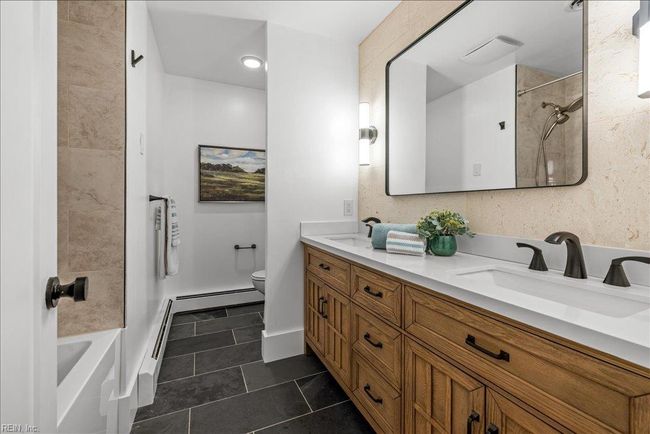 Hall Full Bath | Image 35
