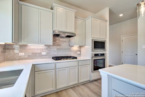 13518 Valjean Ave, San Antonio, TX, 78253-7495 | Card Image