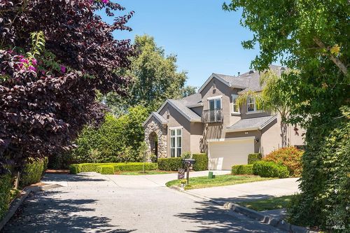 14 Ripley Lane, Novato, CA, 94949 | Card Image