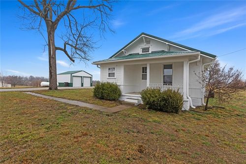 14001 Cameron Rd, Excelsior Springs, MO, 64024-8174 | Card Image