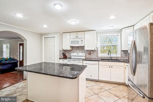 12728 Bristow Rd, Nokesville, VA, 20181-3308 | Card Image