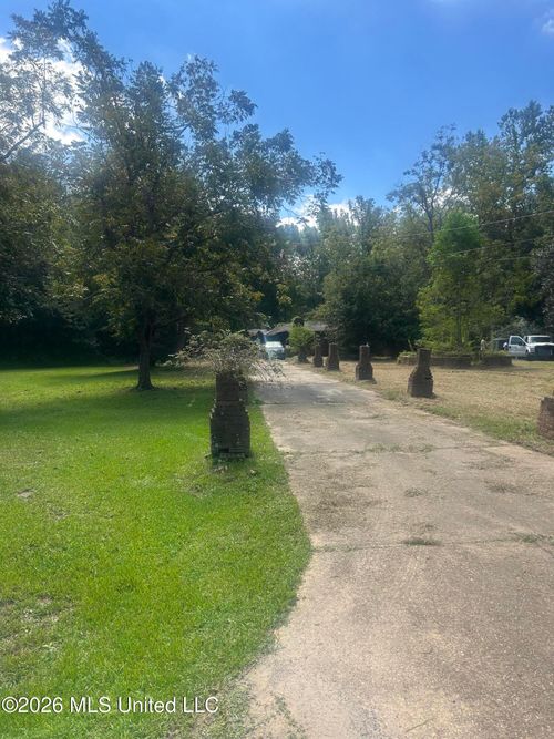 5318 Gregory Street, Moss Point, MS, 39563 | Card Image