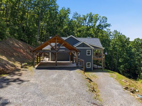 154 Blueberry Hill, Hayesville, NC, 28904 | Card Image