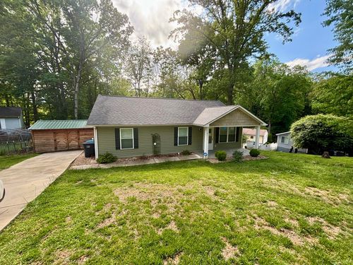 2111 Woodland Rd Se, Roanoke, VA, 24014-4641 | Card Image