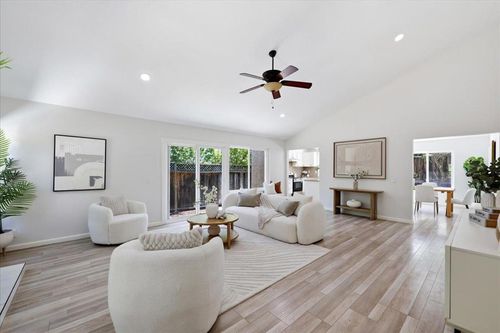 498 Curie Dr, San Jose, CA, 95123-4928 | Card Image