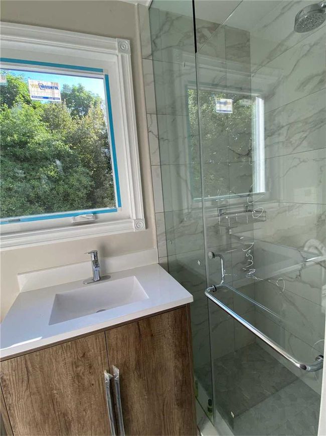 23 Charters Rd, House attached with 3 bedrooms, 2 bathrooms and 2 parking in Brampton ON | Image 12