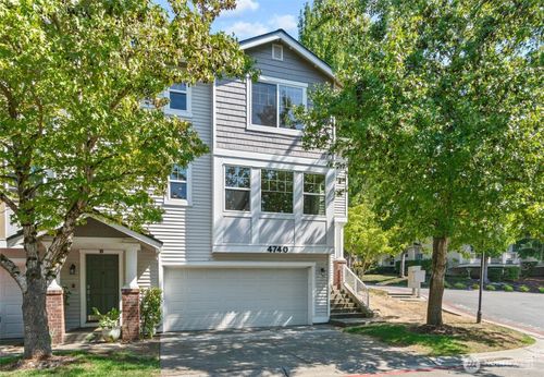 unit-c-4740 Lake Pl S, Renton, WA, 98055-7980 | Card Image