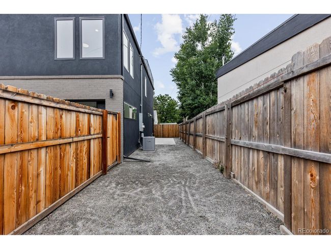 2040 W 45 Th Ave, House other with 3 bedrooms, 4 bathrooms and null parking in Denver CO | Image 46