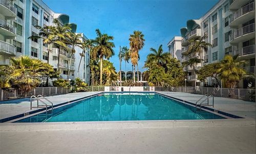 614-496 Nw 165th Street Rd, Miami, FL, 33169-6466 | Card Image