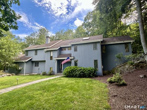 4 Deerfield Rd, Brookfield, CT, 06804-1304 | Card Image