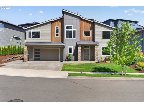 9133 Se Stillwater Ln, Happy Valley, OR, 97086-1103 | Card Image