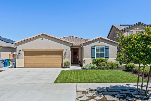 174 S Karen Ave, Kerman, CA, 93630-2036 | Card Image