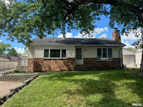 413 30th Ave W, Milan, IL, 61264-3628 | Card Image