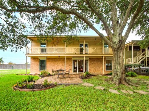 89 Bayou Ln, Kemah, TX, 77565-2663 | Card Image