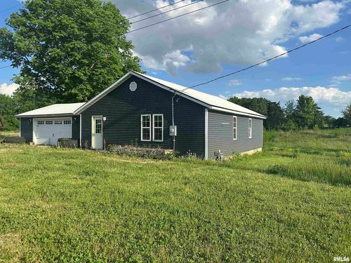 705 W Williams St, Wyoming, IL, 61491-1248 | Card Image