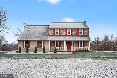 111 Freedom Valley Cir, Coatesville, PA, 19320-1354 | Card Image