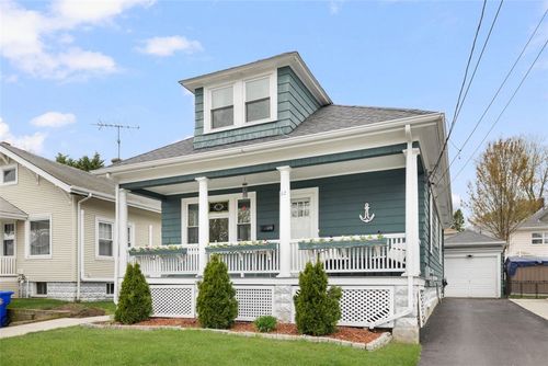 62 Peckham Ave, North Providence, RI, 02908-1011 | Card Image