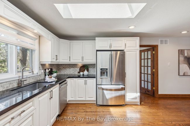 174 32nd St S, House other with 4 bedrooms, 4 bathrooms and 8 parking in Wasaga Beach ON | Image 14