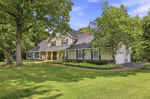 W2530 Brookhaven Drive, BUCHANAN, WI, 54915 | Card Image