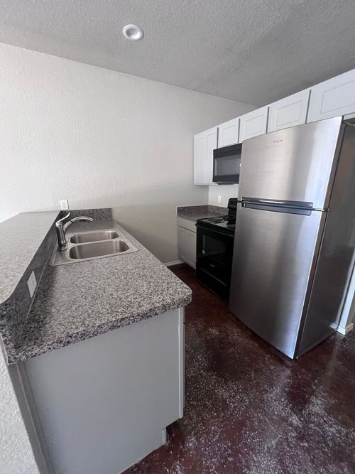 unit-15-215 Price Ln, Weatherford, TX, 76085-8800 | Card Image