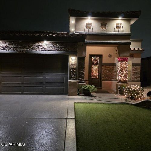 12104 Silver Crown Rd, Horizon City, TX, 79928-2116 | Card Image