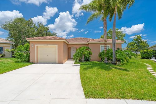 2001 Sw 104th Ave, Miramar, FL, 33025-1764 | Card Image