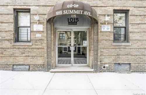 4a-1015 Summit Ave, Bronx, NY, 10452-5019 | Card Image