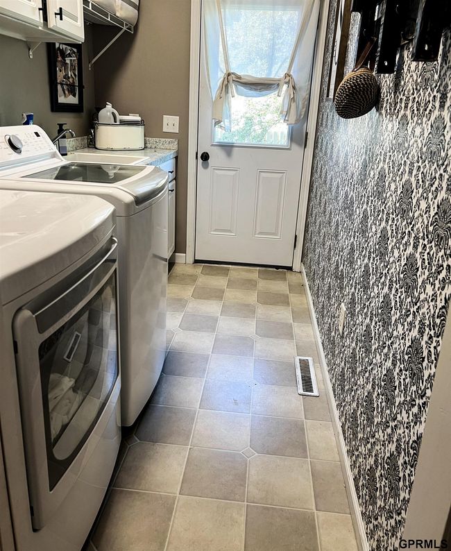 703 S Shimerda St, House other with 4 bedrooms, 3 bathrooms and 3 parking in Wilber NE | Image 13