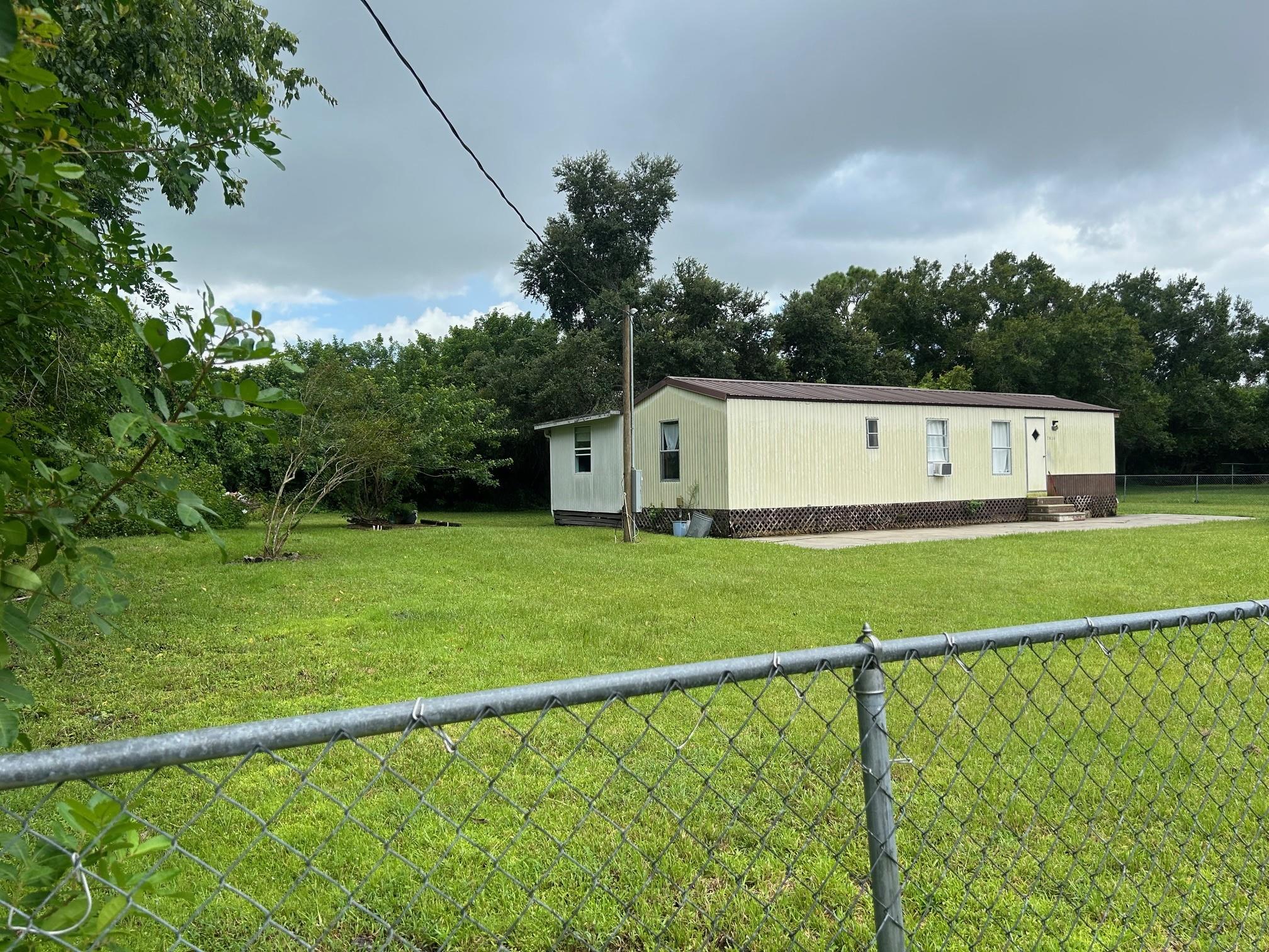 20th St, Okeechobee, FL 34972