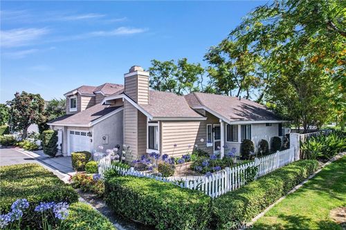 105-17 Gladstone, Irvine, CA, 92606-7696 | Card Image