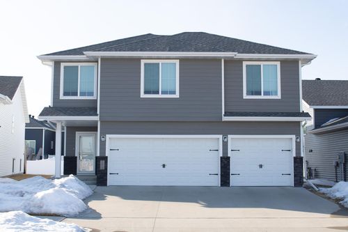 6875 16th St S, Fargo, ND, 58104-7876 | Card Image